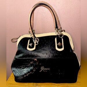 Guess medium size bag